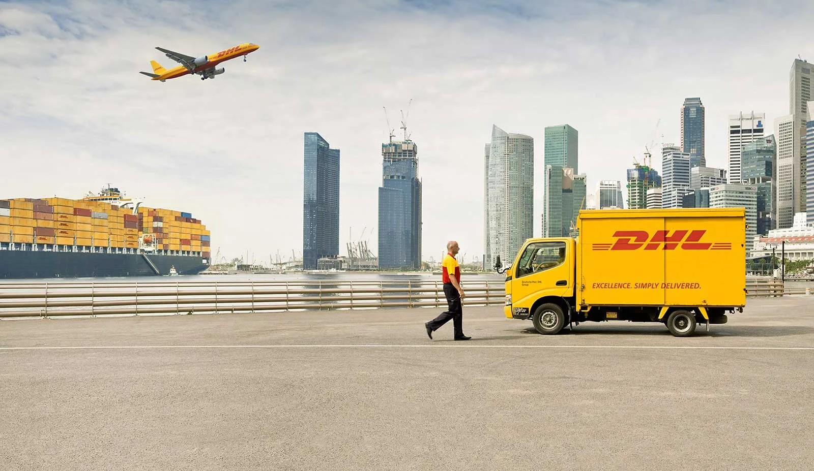 DHL nhận vận chuyển hàng quốc tế về Việt Nam uy tín